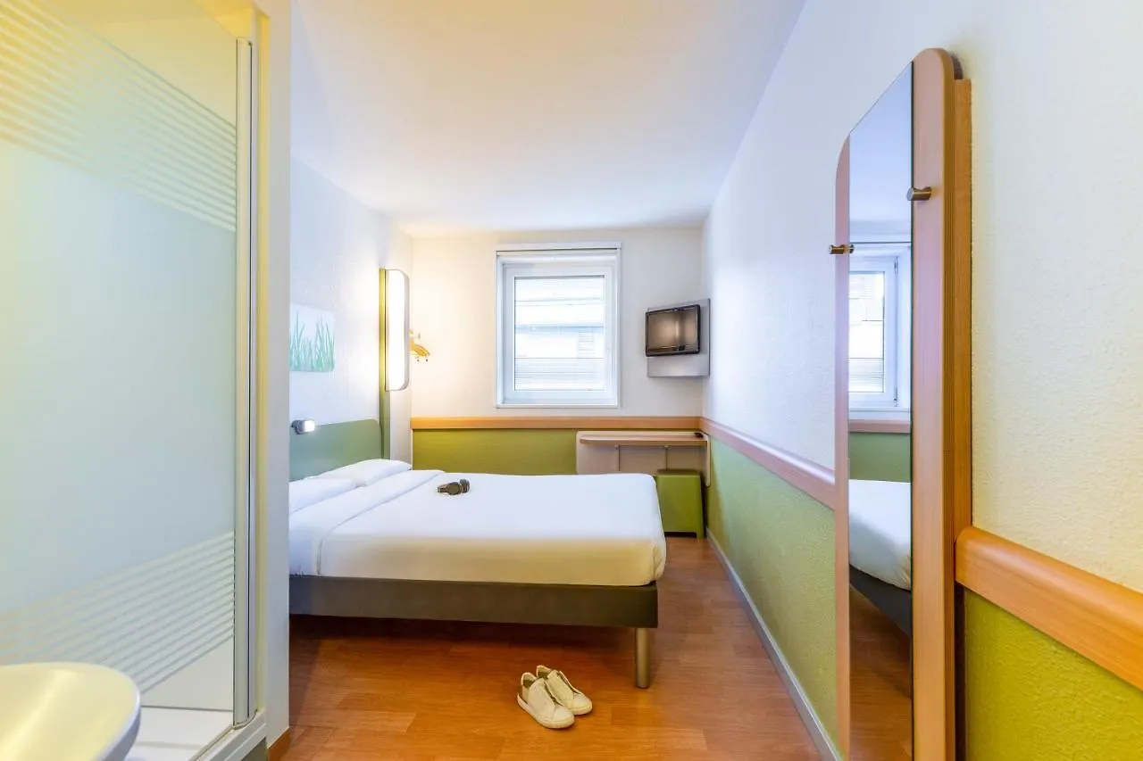 Ibis Budget Zurich City West 0*,  Switzerland